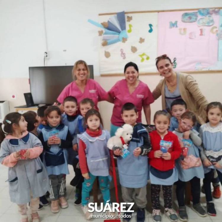 Seguimos con las charlas sobre tenencia responsable de mascotas en escuelas 