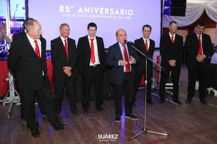El Intendente Ricardo Moccero participó del 85º aniversario de Club Independiente