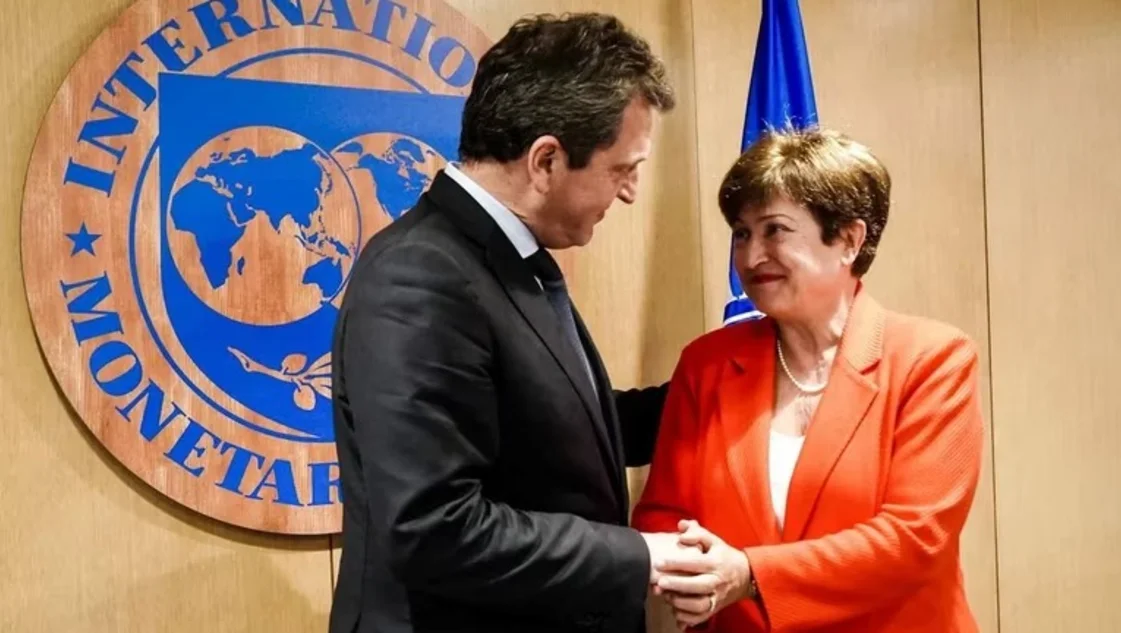 Massa viaja a Estados Unidos para cerrar el acuerdo con el FMI