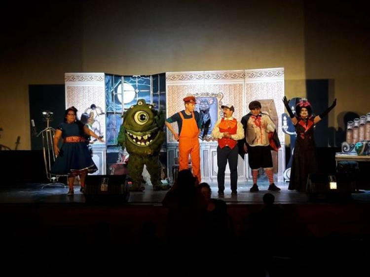 En Huanguelén pasó “El Tren de Homero” y fue todo diversión