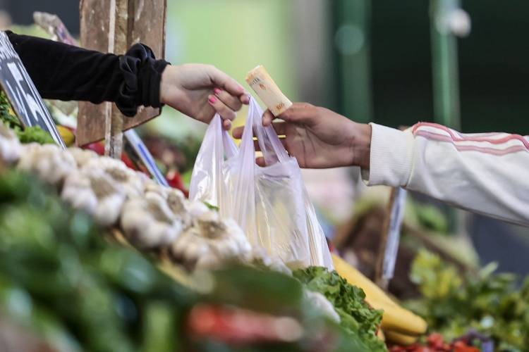 El FMI proyecta una inflación de 120% en 2023