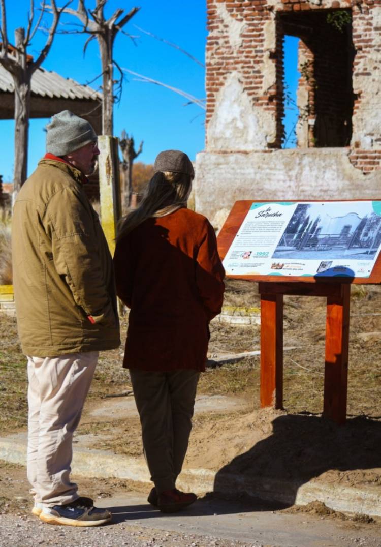 Para conocer más la historia: colocan cartelería inteligente en Epecuén