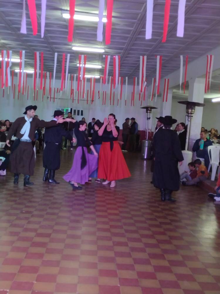 Primer gran fiesta Folklórica del Club Sportivo Belgrano de Pasman