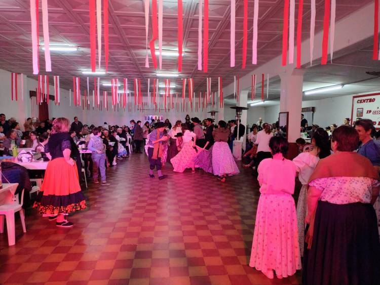 Primer gran fiesta Folklórica del Club Sportivo Belgrano de Pasman