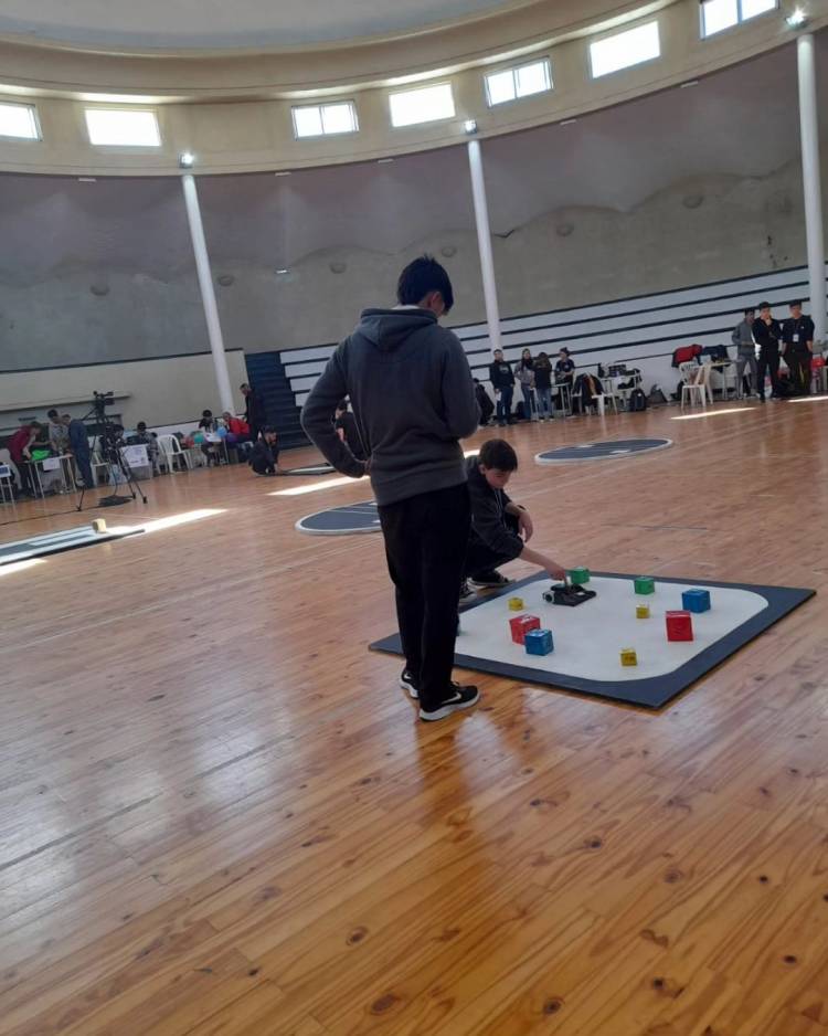 Medalla de bronce para alumnos de la Escuela Técnica N° 1 en la final provincial de la Feria de Educación, Artes, Ciencia y Tecnología