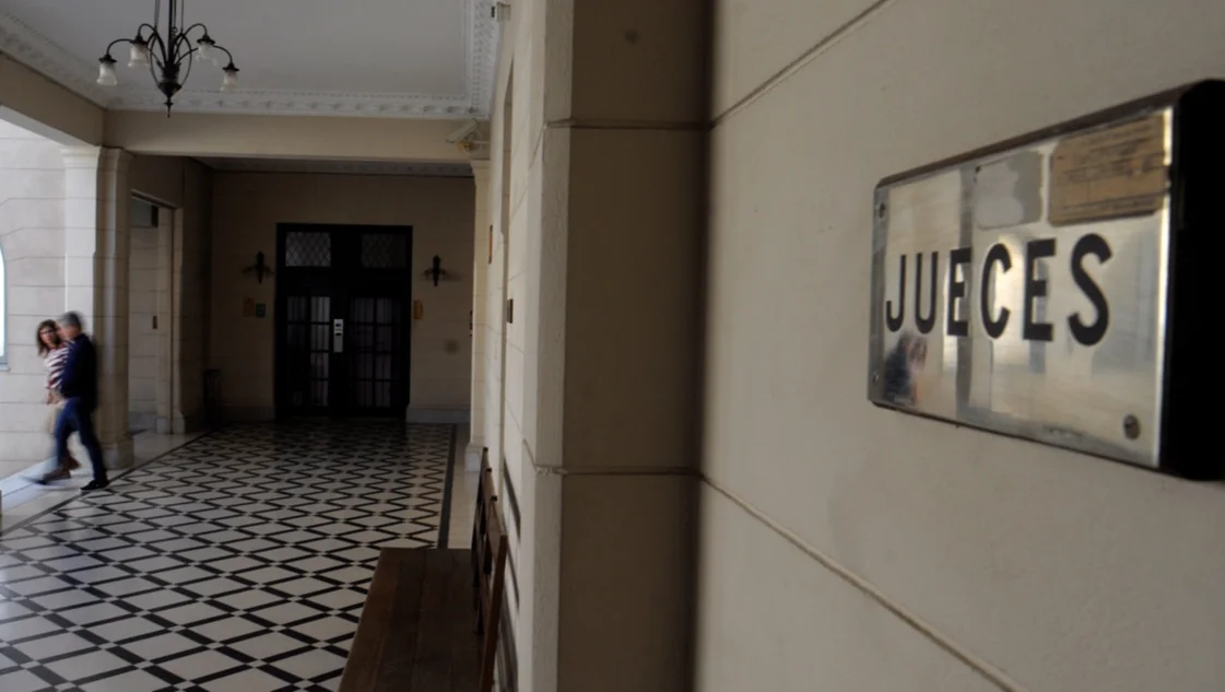 Condena por tener y distribuir imágenes de abuso sexual infantil