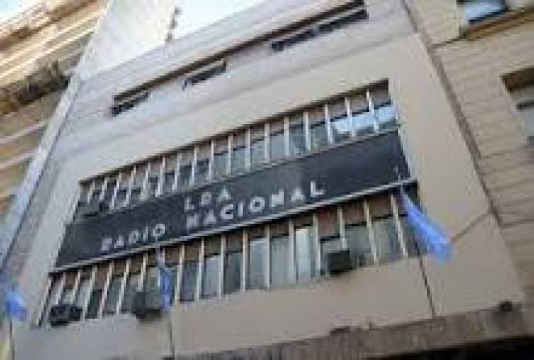 Ajuste en Radio Nacional: cesantean a 500 empleados en todo el país