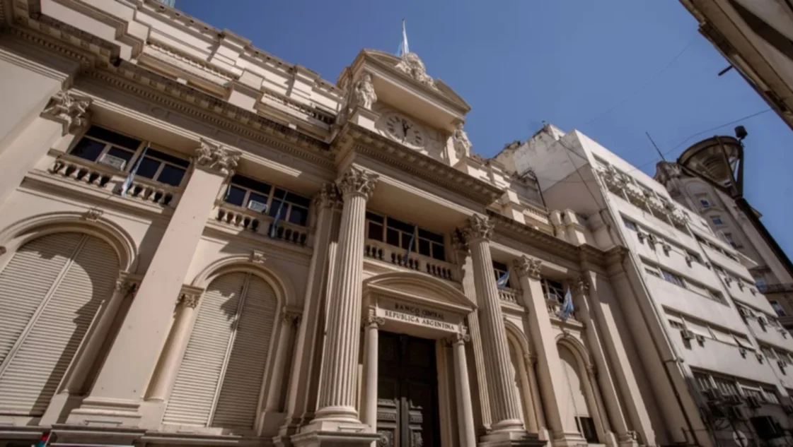 El Banco Central vendió reservas por primera vez desde que asumió Milei
