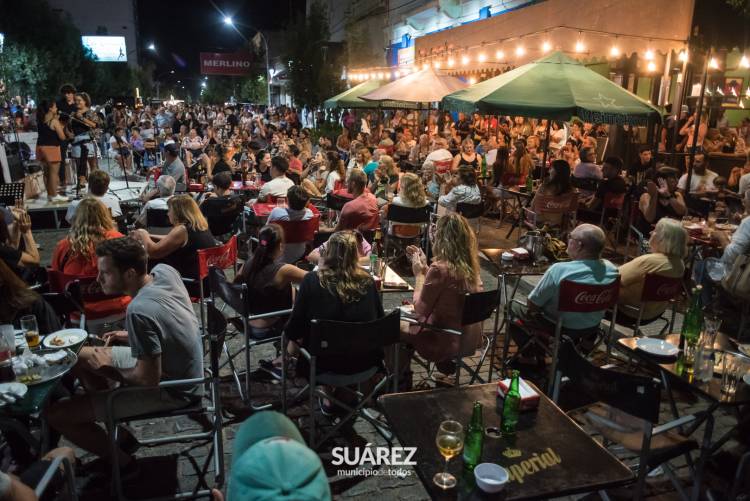 1° Feria Gastronómica en la peatonal