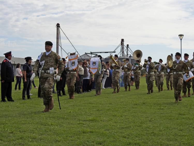 Huanguelén homenajeó al General San Martín en el 246° aniversario de su nacimiento