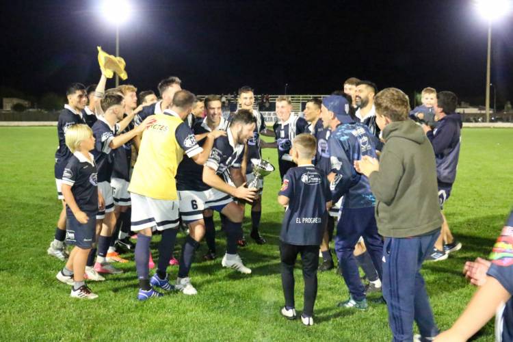 EL PROGRESO DE PUEBLO SANTA MARÍA ES EL CAMPEÓN DE LA COPA DE VERANO