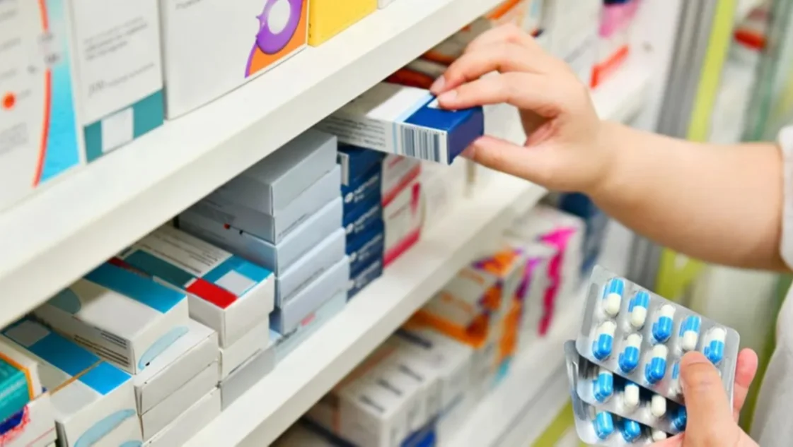 Por la crisis se derrumbó la venta de medicamentos: cayó un 35% en apenas cuatro meses