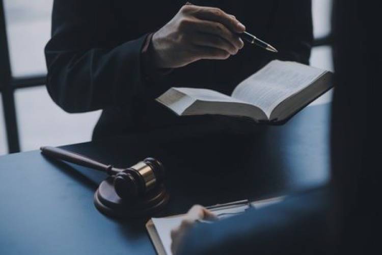 ​​​​​Hijo no reconocido: ¿el daño moral también lo debe reclamar la madre?