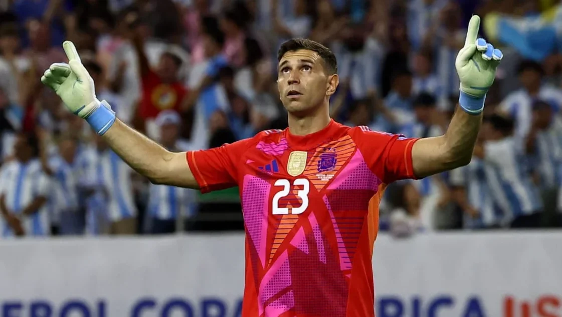 ¡Grande, Dibu! Argentina venció a Ecuador por penales y se metió en semifinales