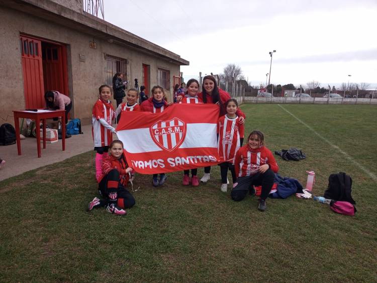 Encuentro de Escuelita del Fútbol Femenino en Independiente de San José
