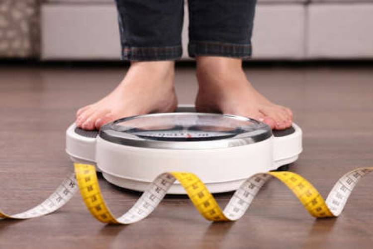 Una dieta baja en carbohidratos puede ayudar a mantener el peso ideal