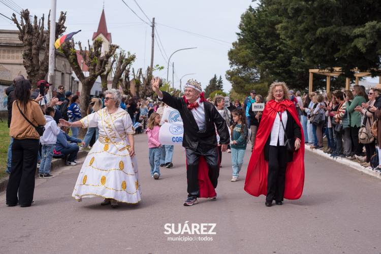 Kerb en Santa Trinidad: unión y Tradición en un desfile que reflejó la unidad de una comunidad