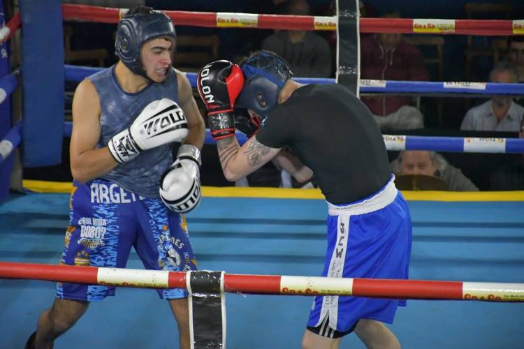 Exitoso festival boxístico en el Club El Progreso de pueblo Santa María