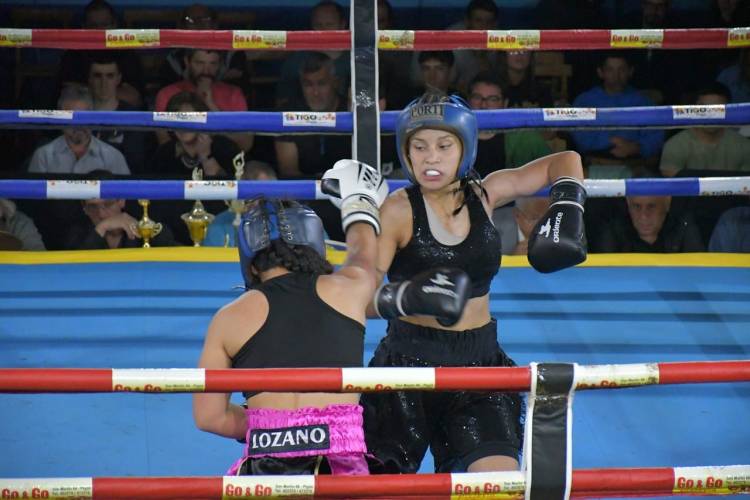 Exitoso festival boxístico en el Club El Progreso de pueblo Santa María