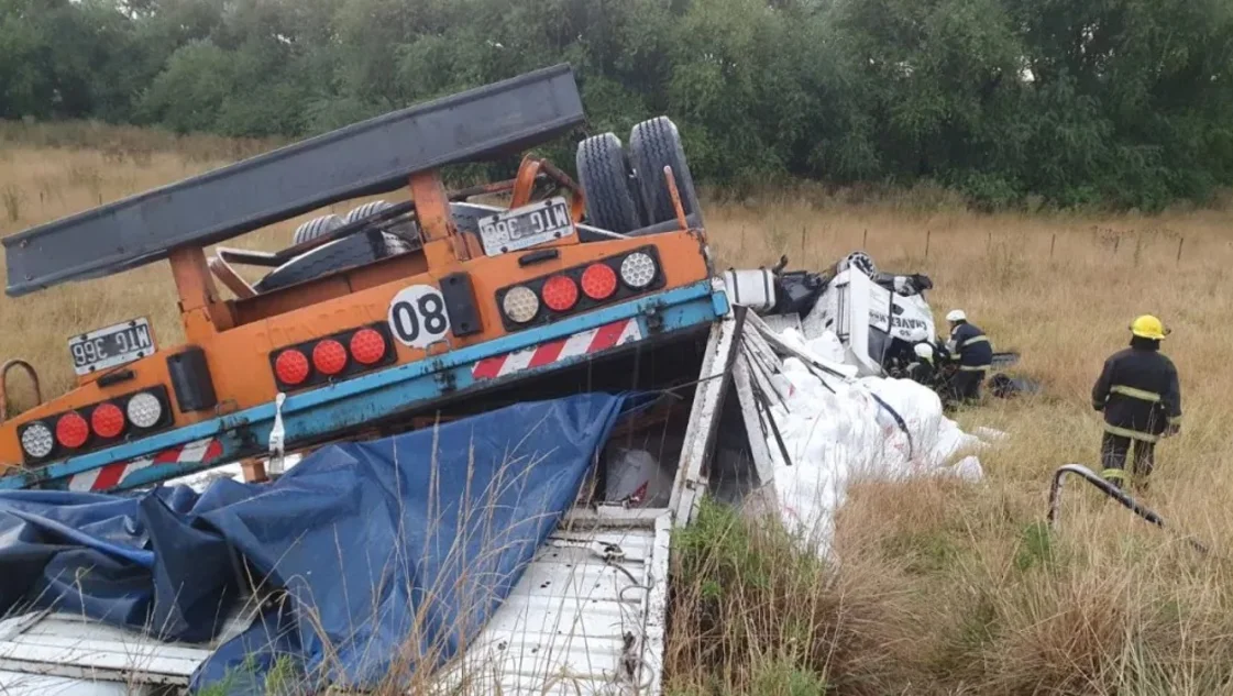 Un camionero murió luego de un choque en la ruta provincial 51, cerca de Coronel Pringles