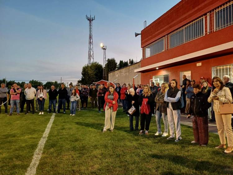 Independiente presentó a la comunidad el nuevo alambrado olímpico del estadio "Benito Herr"