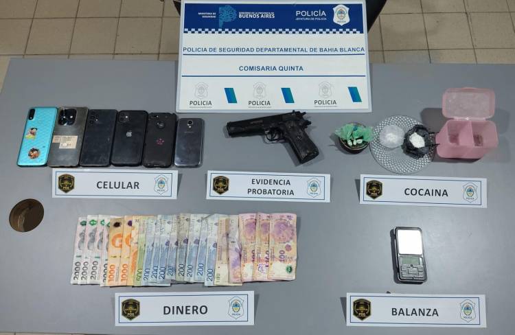 Allanamiento por robo: encontraron droga y una réplica de un arma de fuego