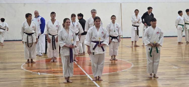 Karate: destacada participación suarense en Trenque Lauquen