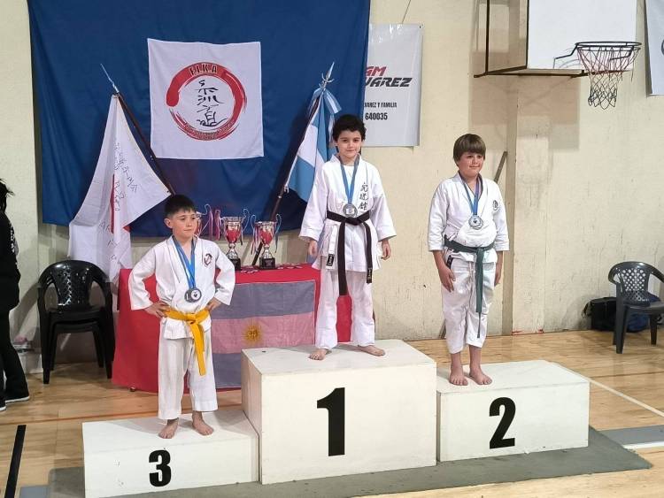 KARATE: importante participación SKIF de la delegación suarense