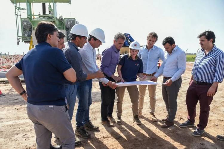 Katopodis recorrió obras estratégicas de energía y conectividad en Guaminí y Daireaux
