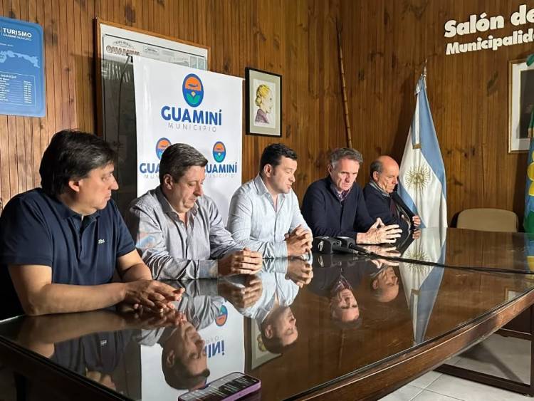 Katopodis recorrió obras estratégicas de energía y conectividad en Guaminí y Daireaux