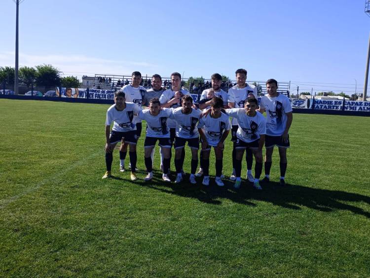 El Progreso se mantiene puntero en su zona, a pesar del empate frente a Racing en la 9na fecha del Clausura