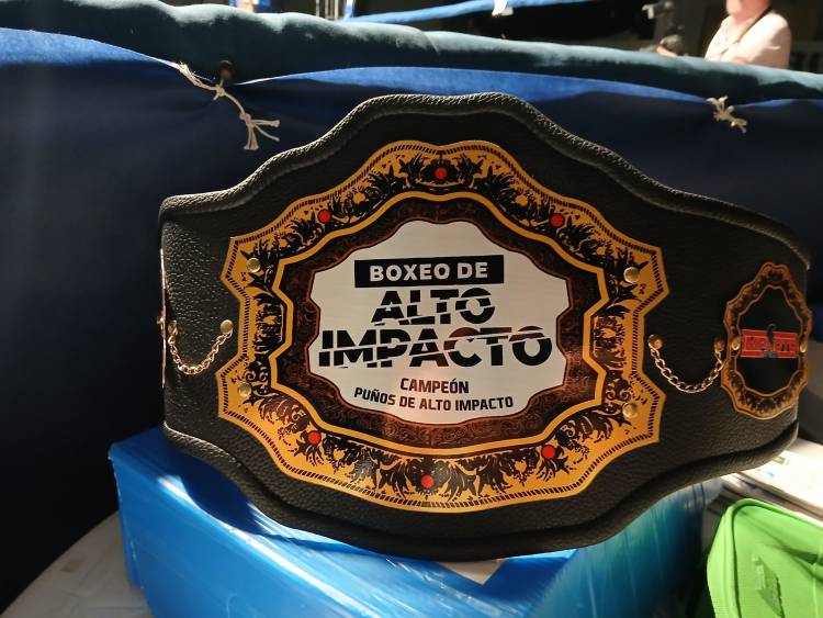 Boxeo profesional y amateurs en Independiente de Coronel Pringles