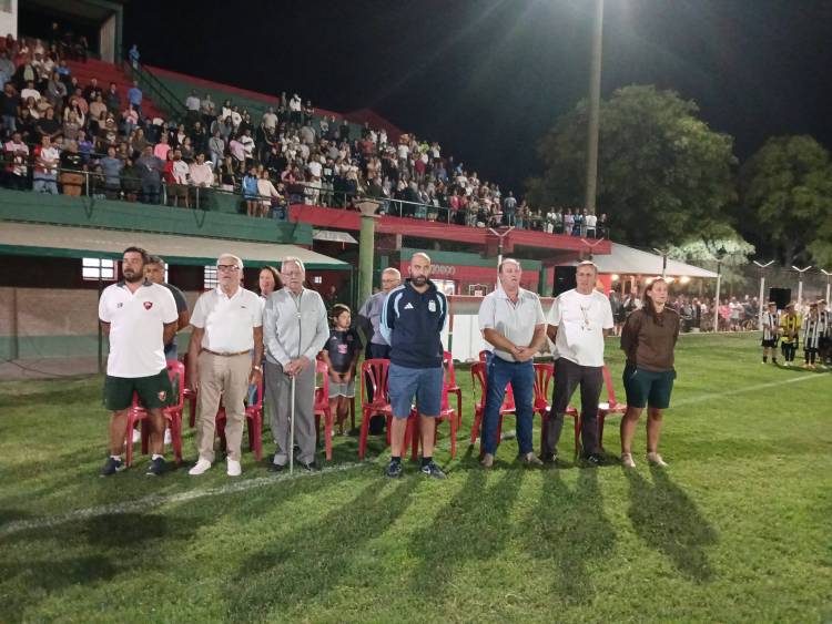 Comenzó el Mundialito en Deportivo Sarmiento