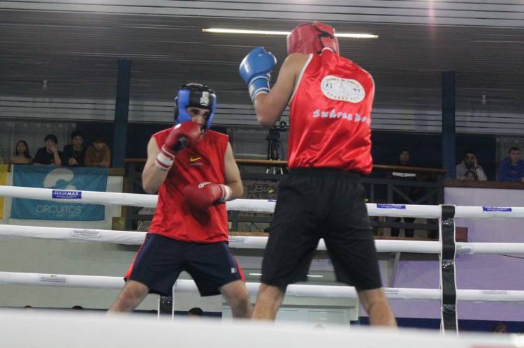 El Boxeo dijo presente, con el Polideportivo de club "El Progreso" colmado