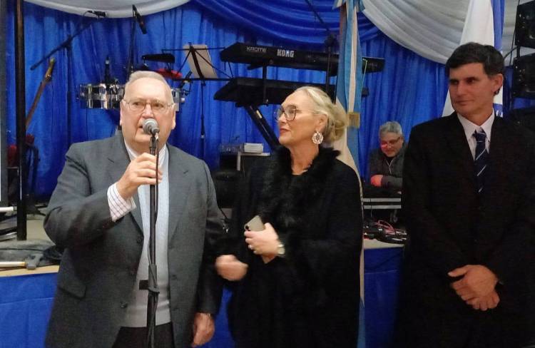San Martin de Santa Trinidad celebró su 72° Aniversario con una gran cena y baile