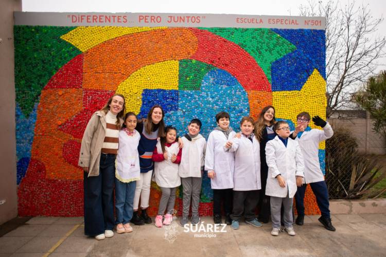 EDUCACIÓN, ARTE E INCLUSIÓN: NUEVO MURAL EN LA ESCUELA ESPECIAL N° 501