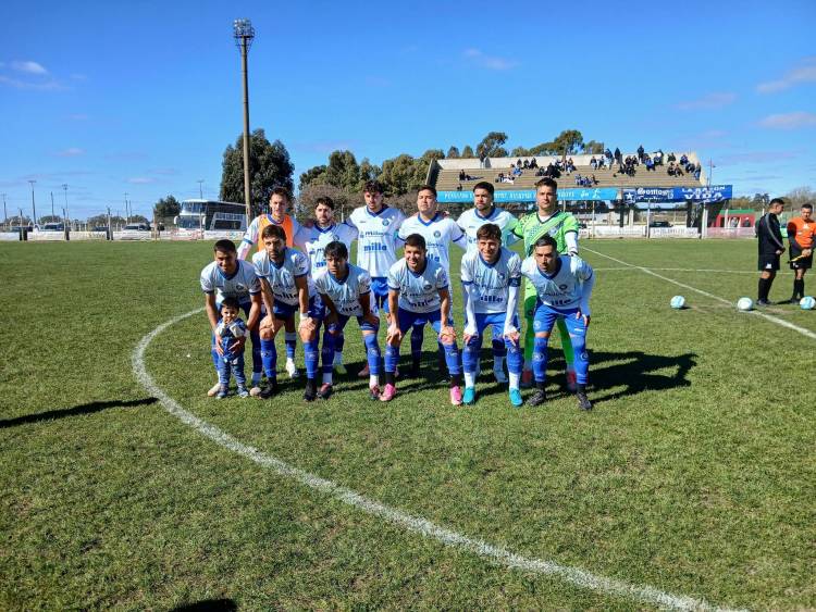 Deportivo Sarmiento fue el único ganador de nuestro medio frente a Racing de Carhue